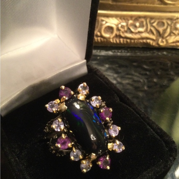 Rare Large Genuine Black Opal with Tanzanite & Amethysts - Picture 4 of 8